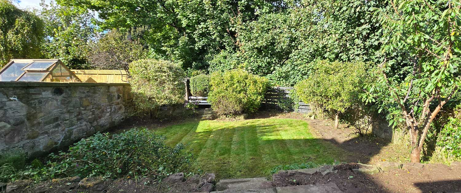 Garden_Maintenance